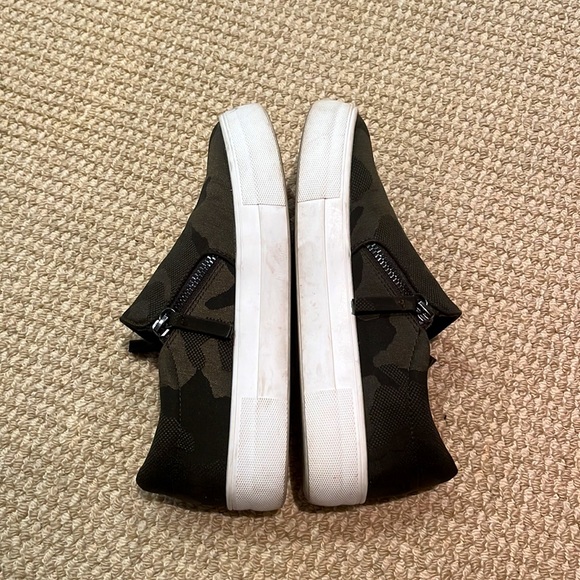 Steve Madden camouflage slip-on sneakers with zip - Picture 3 of 5